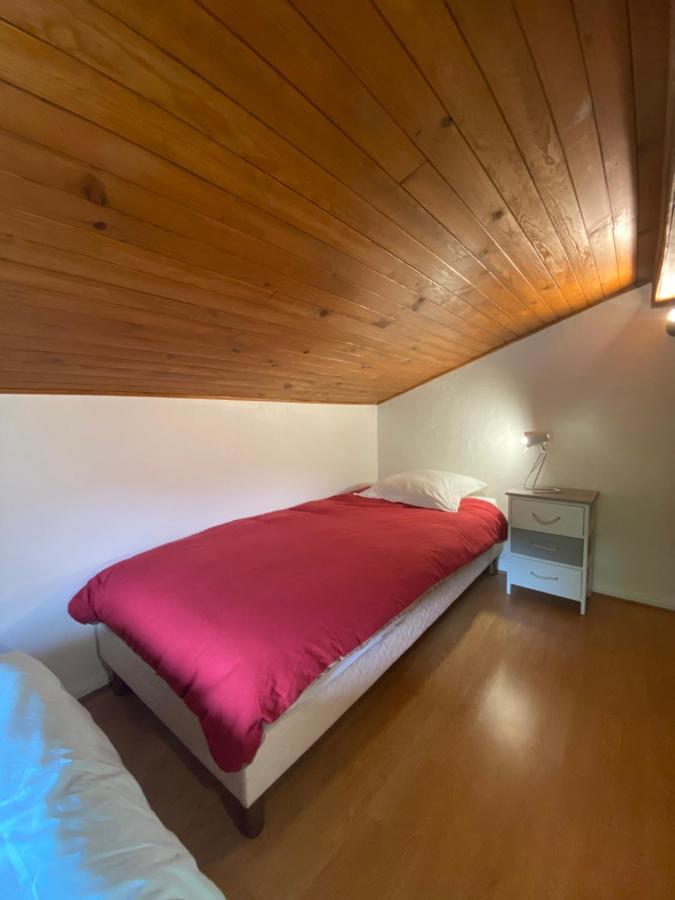 Logement Mansarde Dans Maison Avec Jardin En Bord De Piste, Vue Montagne Ле Уш Екстериор снимка