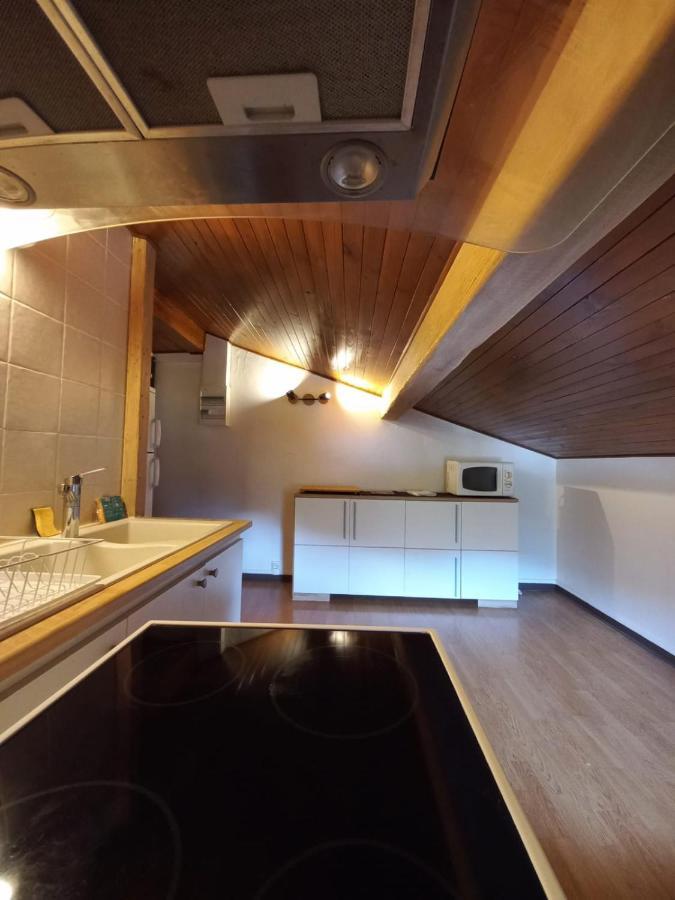 Logement Mansarde Dans Maison Avec Jardin En Bord De Piste, Vue Montagne Ле Уш Екстериор снимка